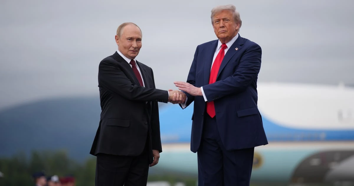 Ілюстративне фото зустрічі Трампа та путіна на Алясці, архів Andrew Harnik/Getty Images